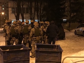 #КОРД штурмует здание с АЗОВом / стрим