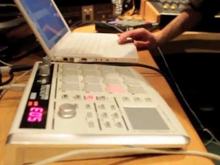 The Drum Clinic: Alphabets Heaven (live) - Broadcast 23/12/11 on Juice