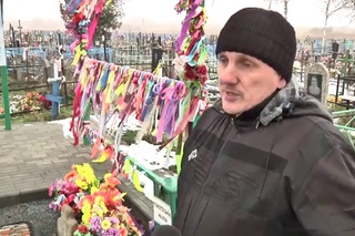 Растущие кресты на Борисоглебском кладбище в Турове