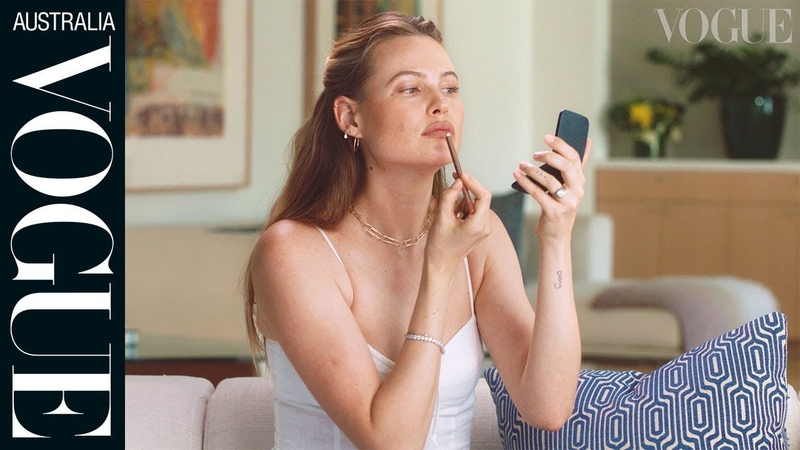 Behati Prinsloos fresh faced everyday look, Vogue