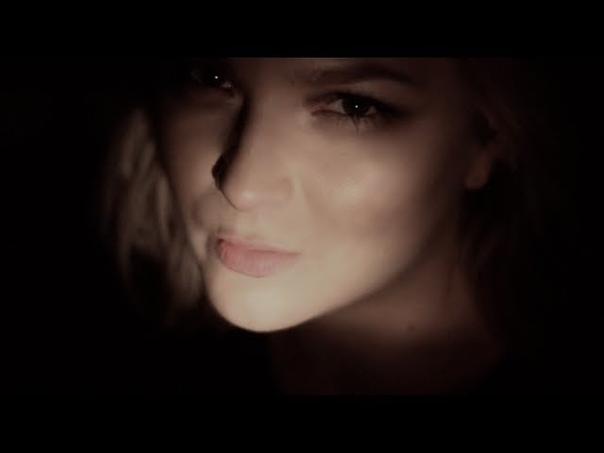 Femme En Fourrure Watcher OFFICIAL VIDEO