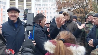 Молдова.Кишинёв.Протест  участников военных действий возле Парламента