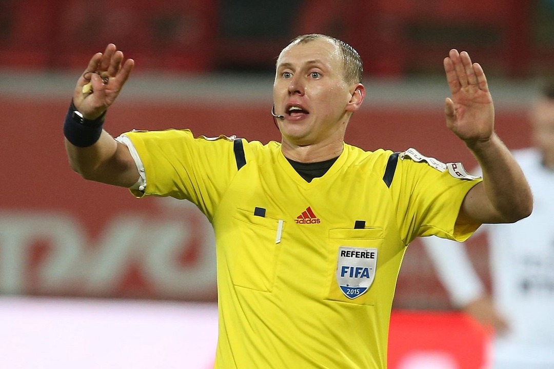 Арбитр Сергей Иванов