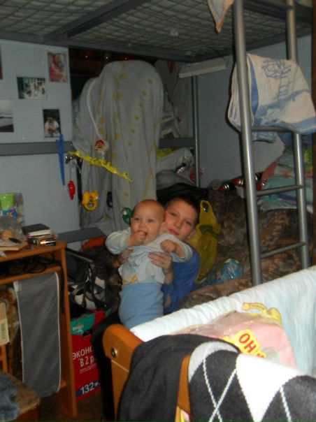 №4, Рома Остапенко №4, Рома Остапенко