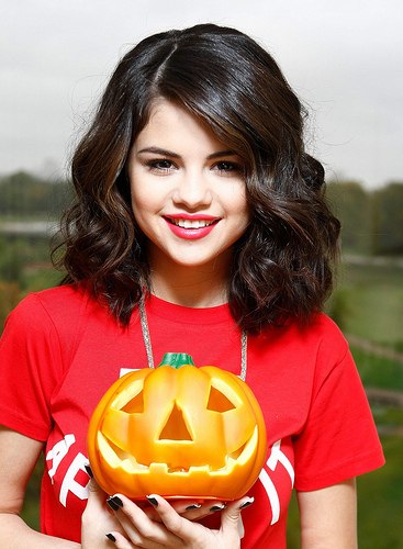 №7, Selena Gomez, 33 года, Los Angeles №7, Selena Gomez, 33 года, Los Angeles