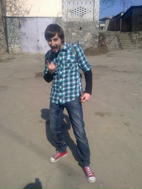 №9, Макс Бриндак №9, Макс Бриндак