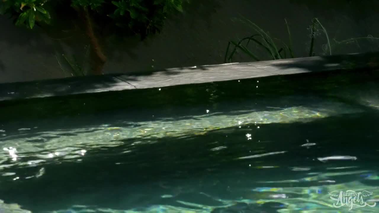 Natalie Mars - Jacuzzi Jackpot 720p