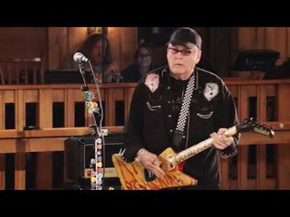 Live From Daryl’s House - “Heaven Tonight“