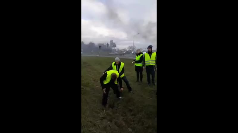 Gilets Jaunes un gilet jaune grièvement blessé à