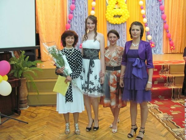 №9, Юлия Шут №9, Юлия Шут