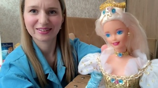 Распаковываю нежную Barbie Золушка,1996 год выпуска.