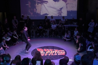 Илья Лячин Vs Кристина Косарева popping students Back to the future battle 2017