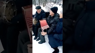 А годы летят...