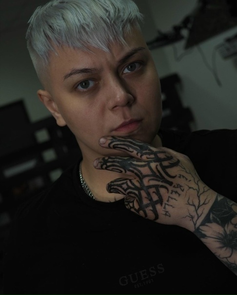 Анон пожалуйста Про леру все забыли уже, кто то следит за ней?