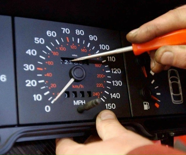 В России предложили наказывать за скручивание...