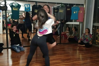 Ry’El and Jessica Lamdon Honolulu Zouk Demo Playing with Fire