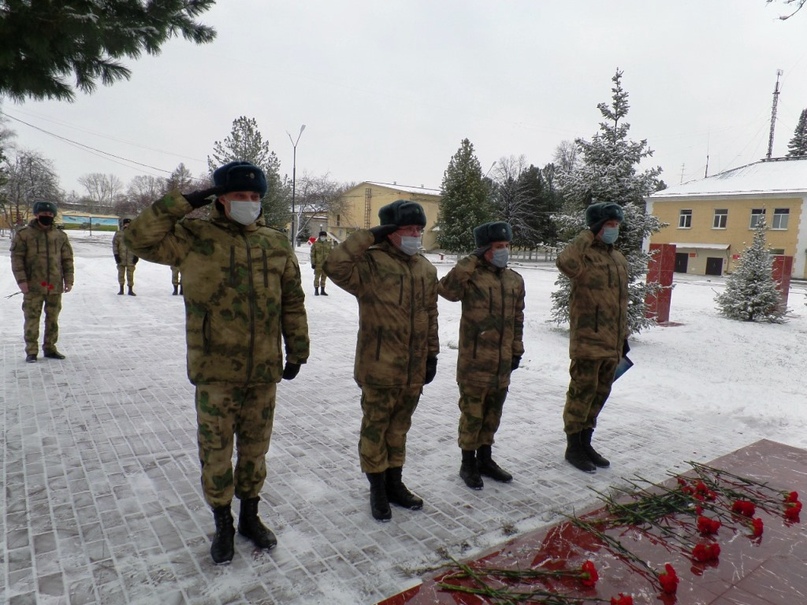 В северском соединении Росгвардии прошли мероприятия, приуроченные к 102-ой годовщине образования войск радиационной, химической и биологической защиты, изображение №17