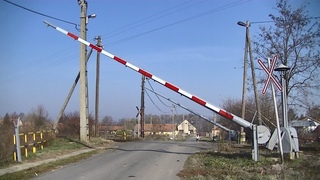 Spoorwegovergang Okny (H) // Railroad crossing // Vasti tjr