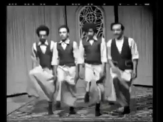 Yemeni old traditional dancin