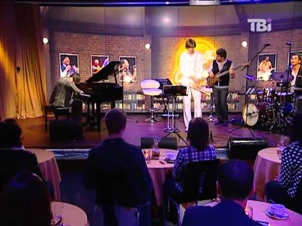 Acoustic Quartet Take
